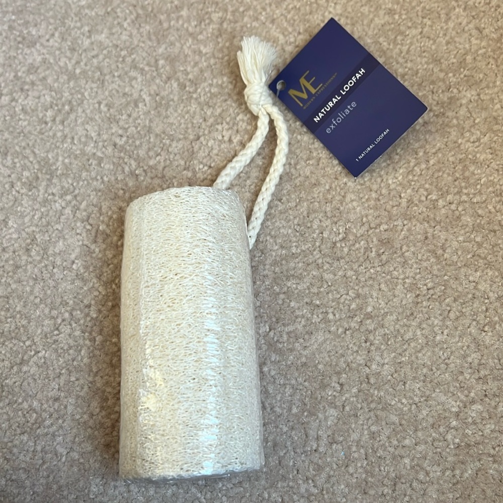 NWT Natrual Loofah Exfoliate